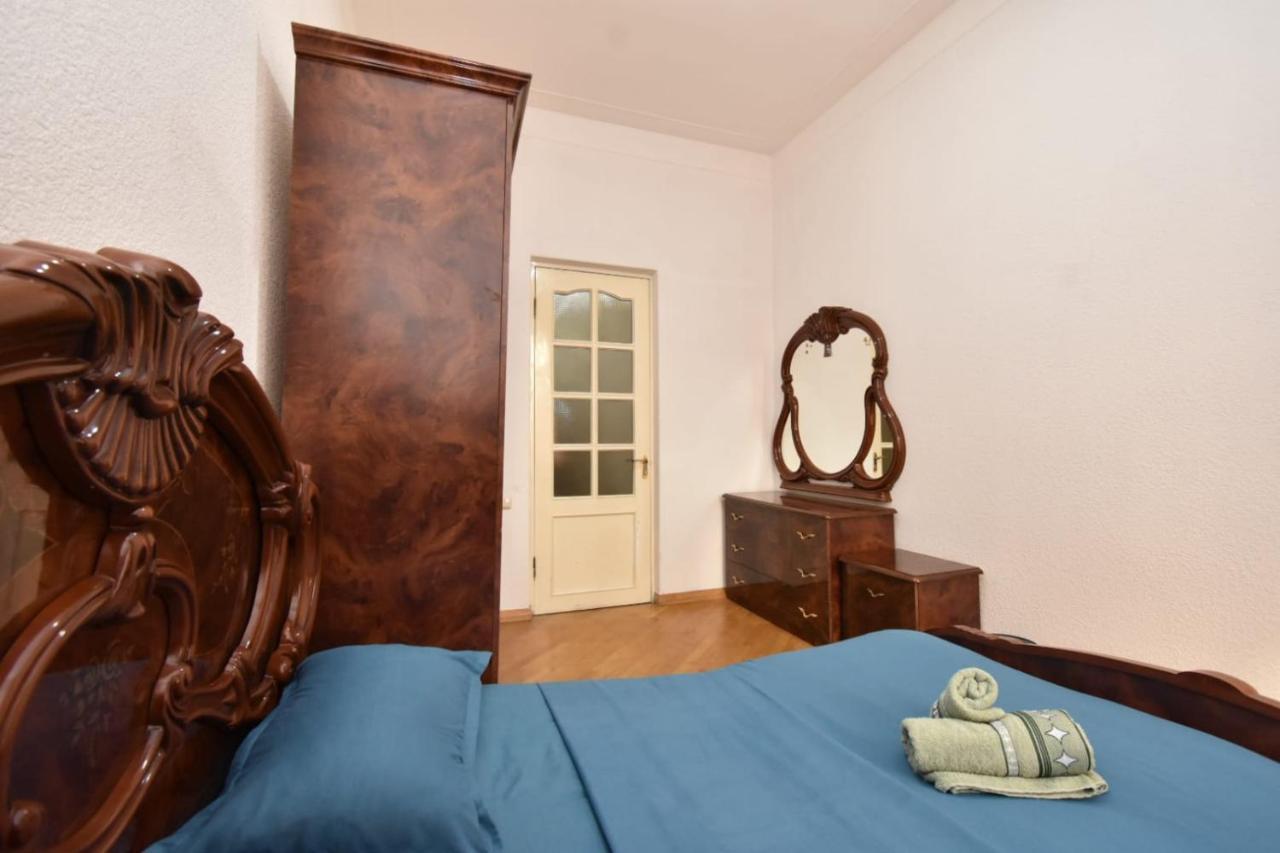 Guesthouses Opera Yerevan Ngoại thất bức ảnh