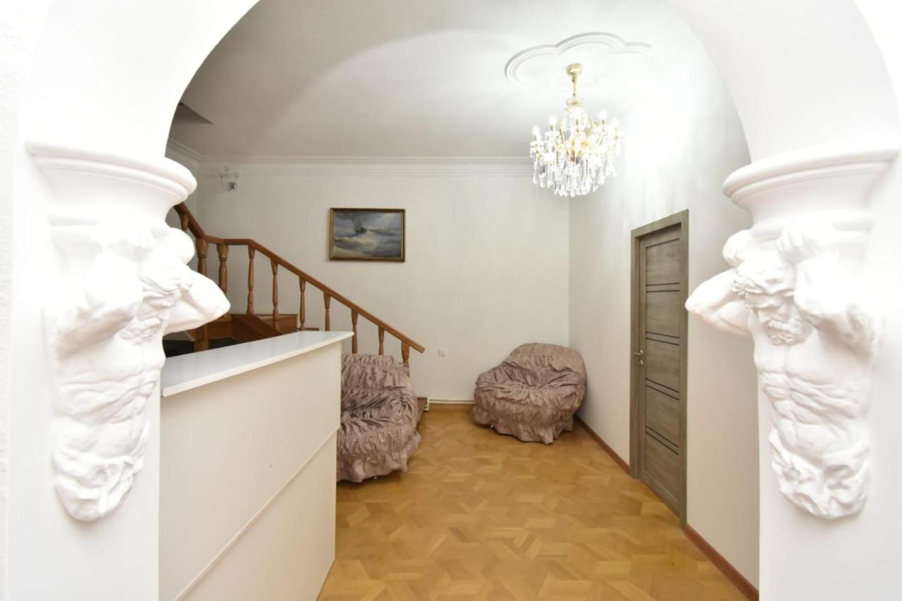 Guesthouses Opera Yerevan Ngoại thất bức ảnh