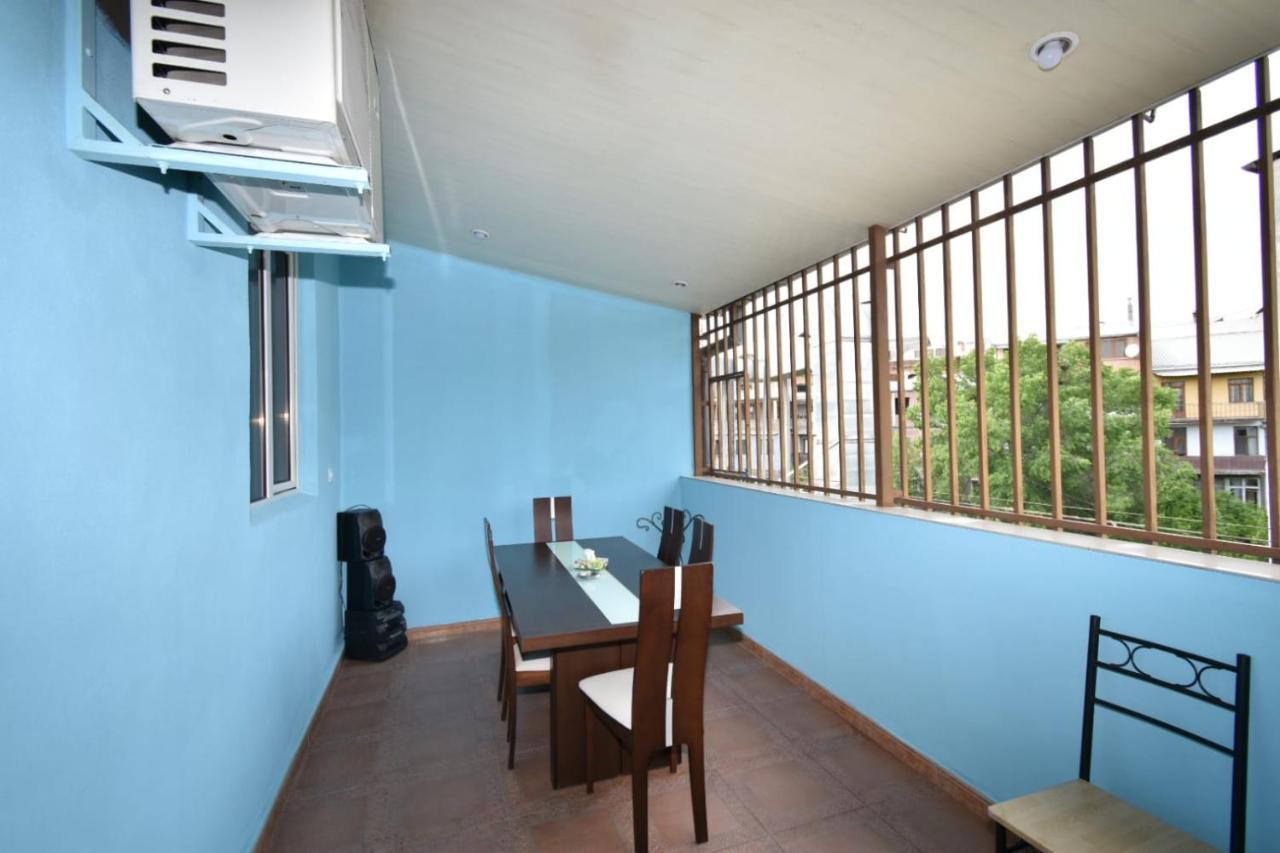 Guesthouses Opera Yerevan Ngoại thất bức ảnh