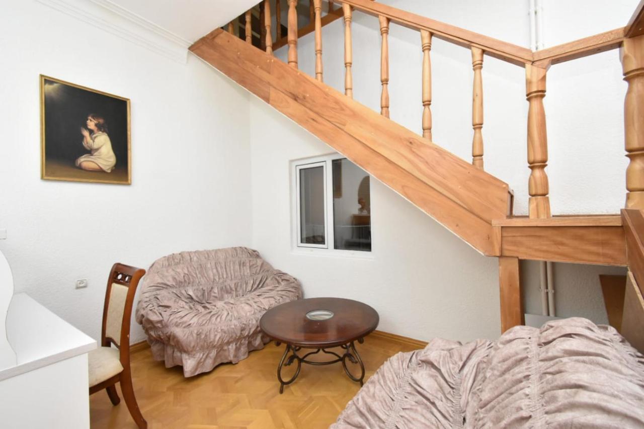 Guesthouses Opera Yerevan Ngoại thất bức ảnh