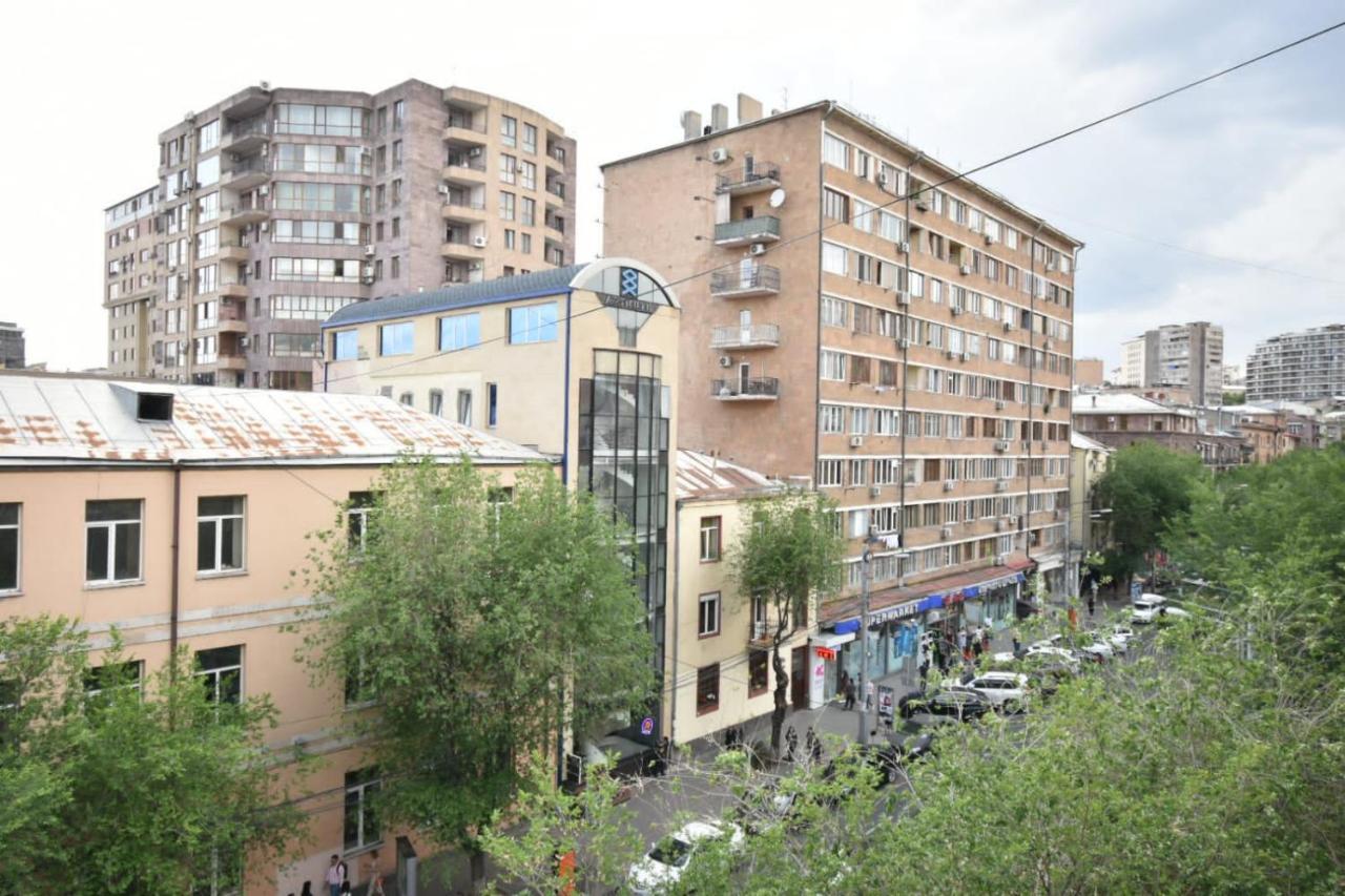 Guesthouses Opera Yerevan Ngoại thất bức ảnh